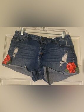 No Boundaries Shorts